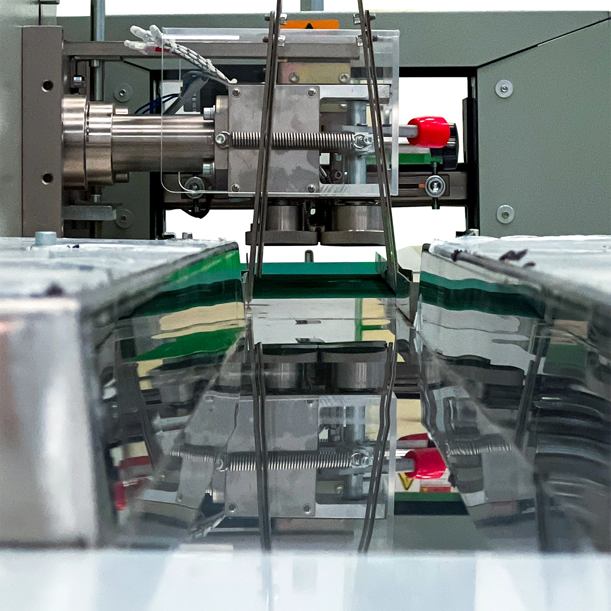 Empacadora Horizontal Flow Pack Invertida 350XD - Imagen 5
